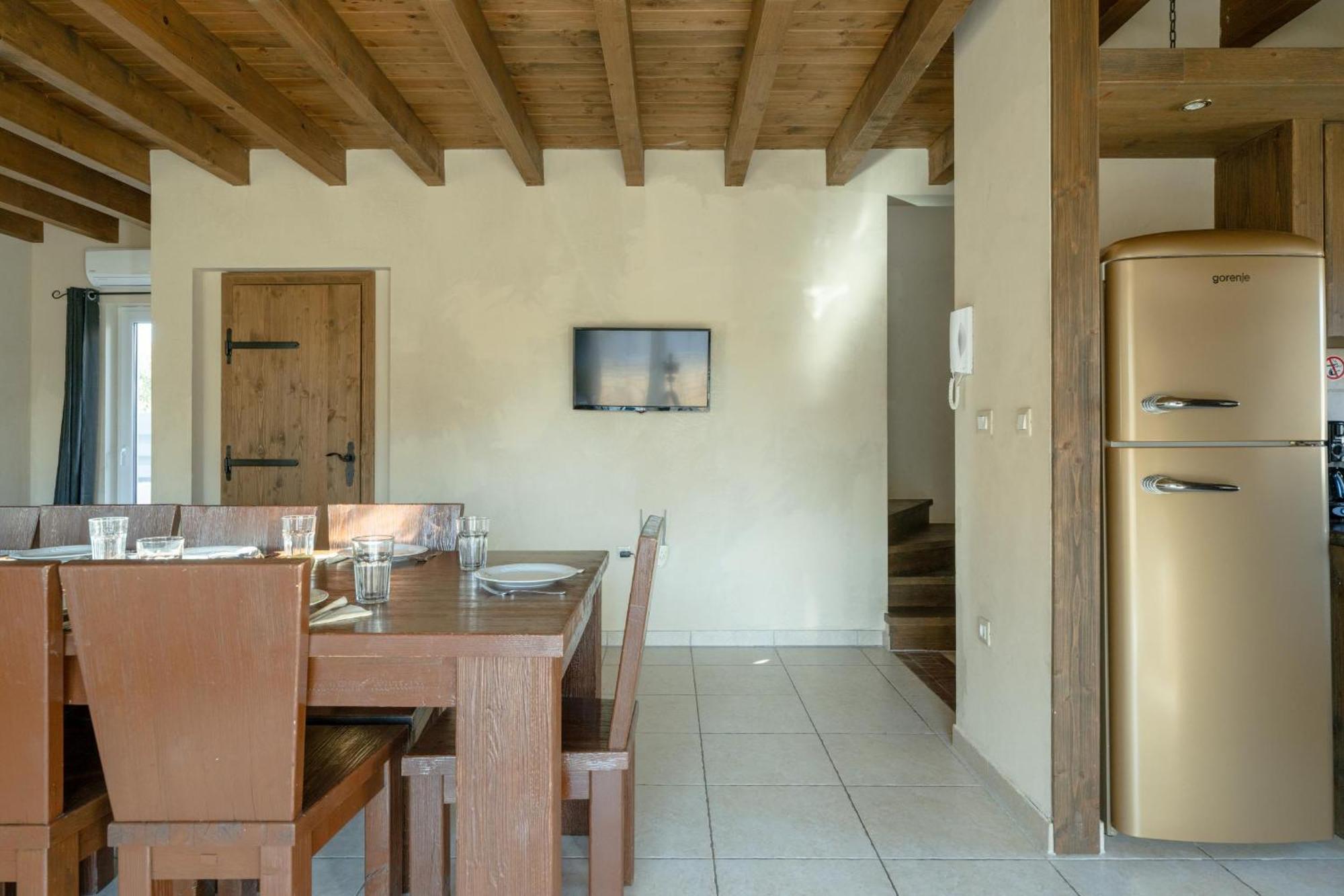 Villa Castagna Near The Sea With Private Pool And Sauna 프레멘투라 외부 사진