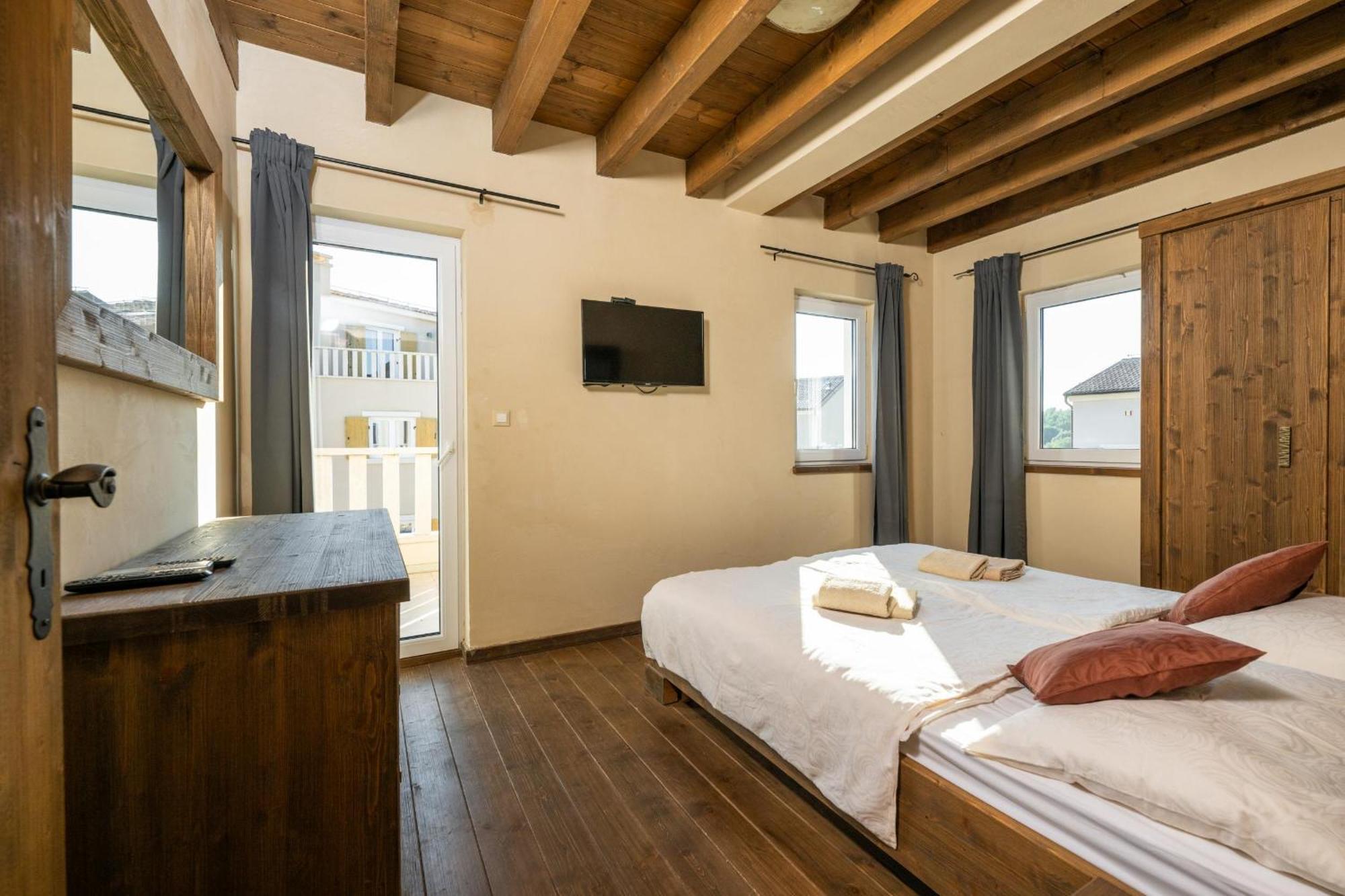 Villa Castagna Near The Sea With Private Pool And Sauna 프레멘투라 외부 사진