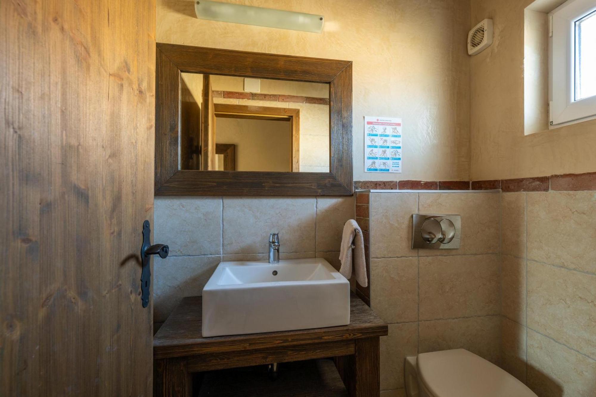 Villa Castagna Near The Sea With Private Pool And Sauna 프레멘투라 외부 사진