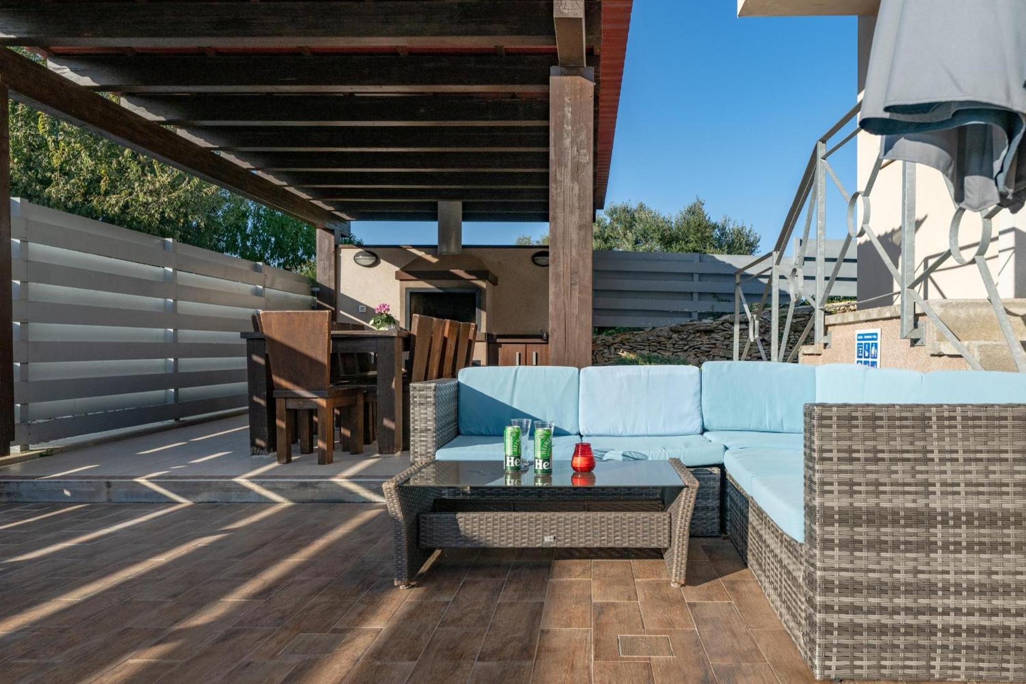 Villa Castagna Near The Sea With Private Pool And Sauna 프레멘투라 외부 사진