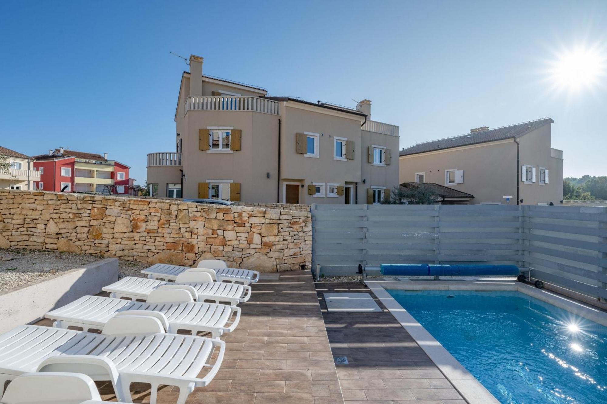 Villa Castagna Near The Sea With Private Pool And Sauna 프레멘투라 외부 사진
