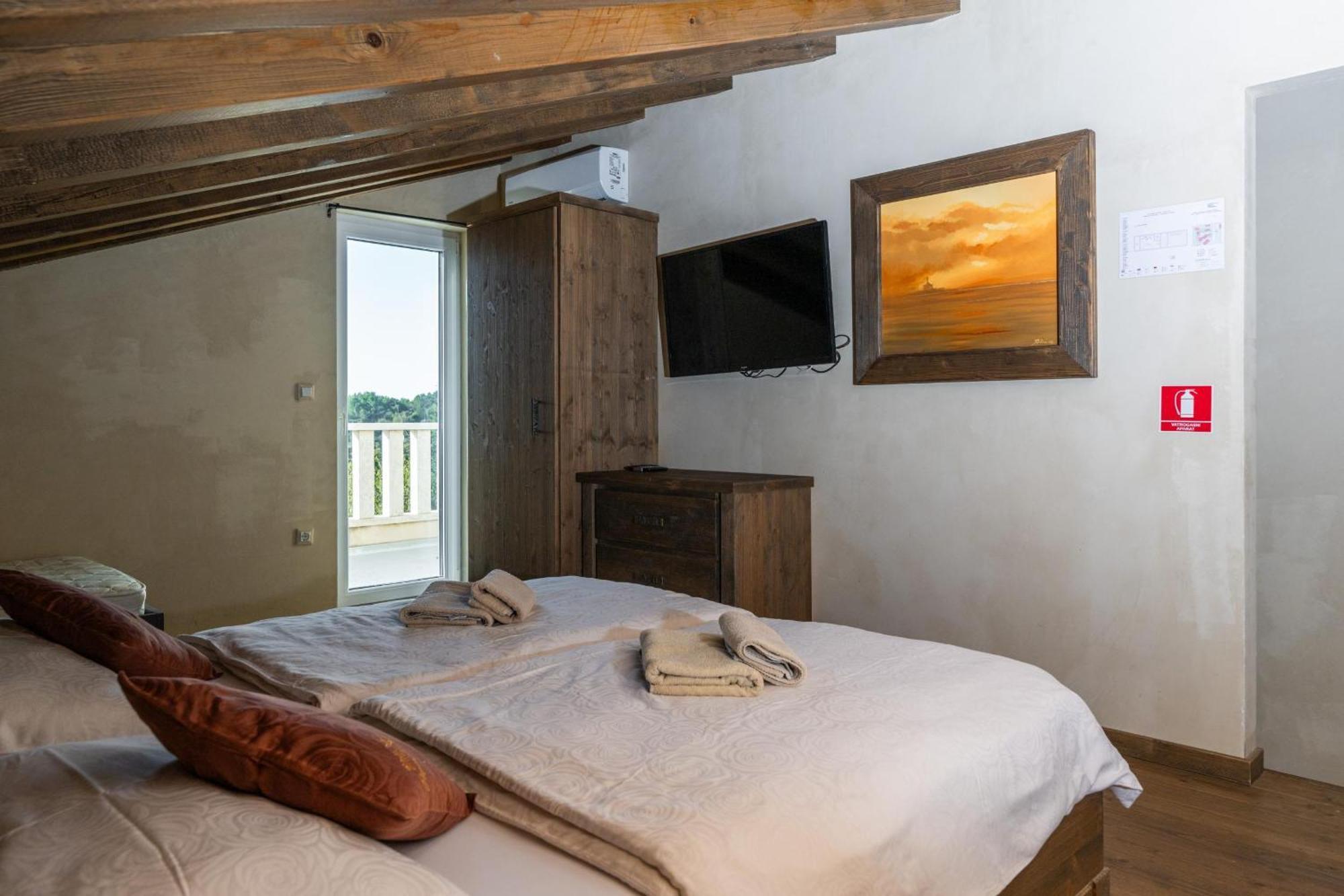 Villa Castagna Near The Sea With Private Pool And Sauna 프레멘투라 외부 사진