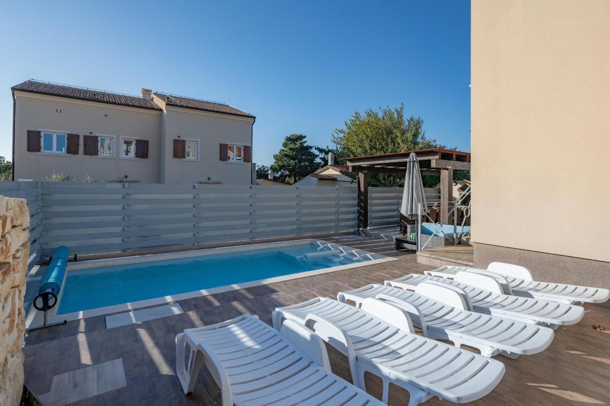 Villa Castagna Near The Sea With Private Pool And Sauna 프레멘투라 외부 사진