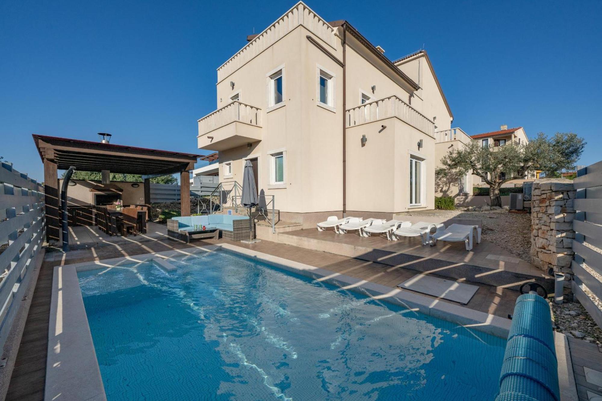 Villa Castagna Near The Sea With Private Pool And Sauna 프레멘투라 외부 사진