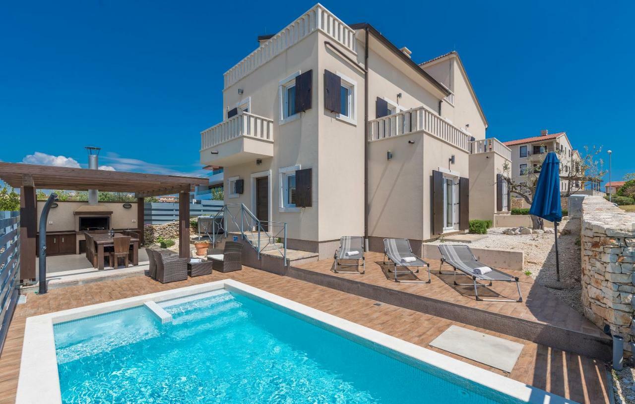 Villa Castagna Near The Sea With Private Pool And Sauna 프레멘투라 외부 사진